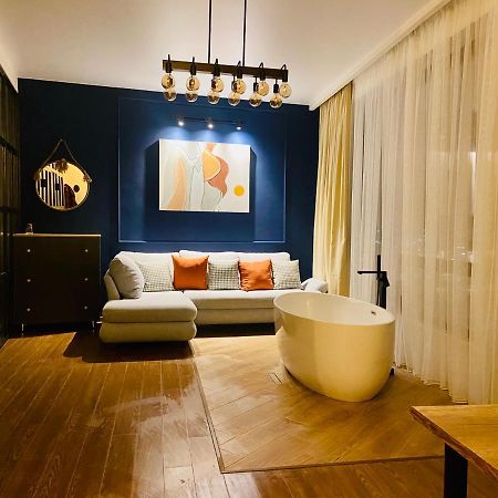 Luxury Apartment In Old Tbilisi With Terrace Extérieur photo