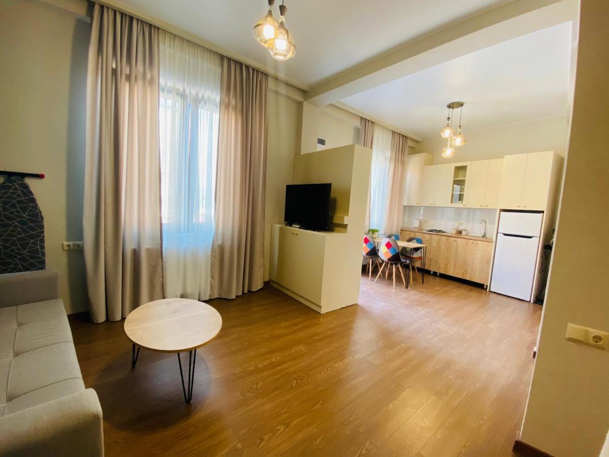 Luxury Apartment In Old Tbilisi With Terrace Extérieur photo